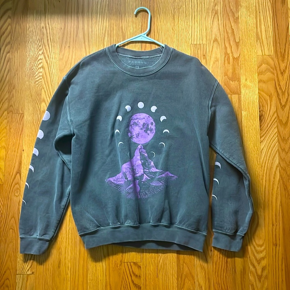 Pacsun Women’s S Grey Sweatshirt Hoodie Moon Mountain